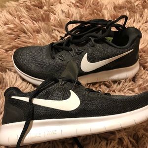 2017 nike free run womens size 5
